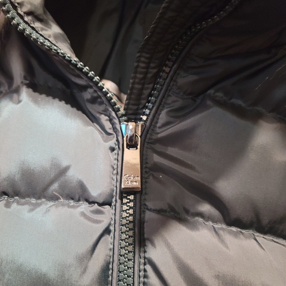 Calvin Klein puffer jacket - Picture 5 of 5
